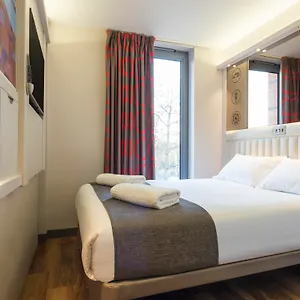 Point A Canary Wharf Hotel